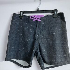 Nina Capri Womens Board/Swim Shorts, Size 6, Charcoal Gray, NWT